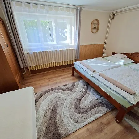 Fejedelem Vendeghaz Апартаменти Еґер