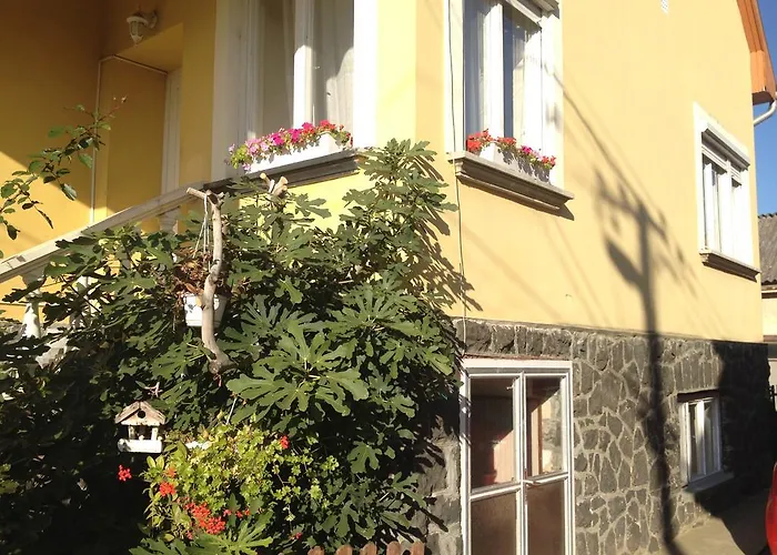 Fejedelem Vendeghaz * Еґер