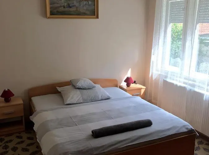 Fejedelem Vendeghaz Apartament Eger